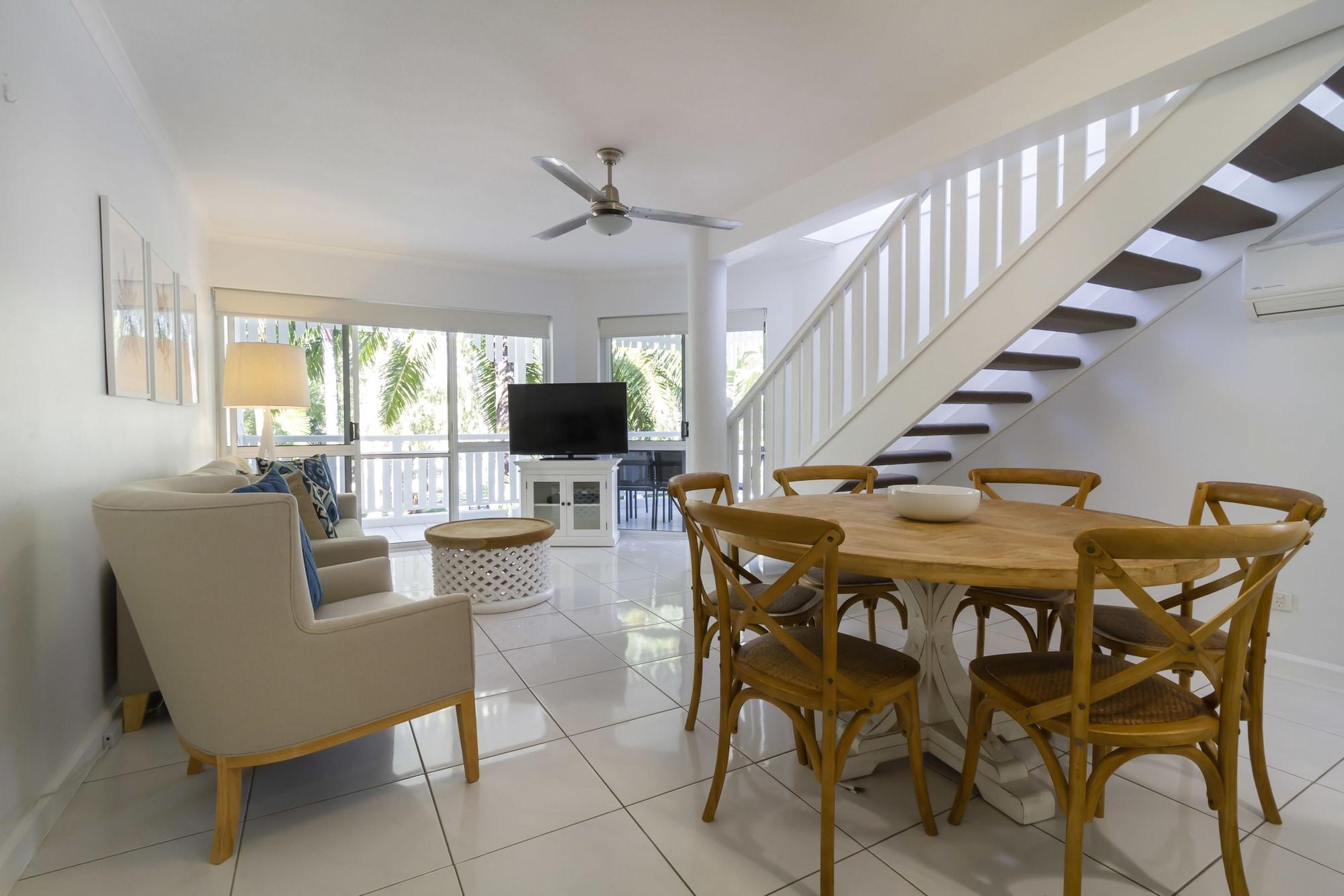 The White House Port Douglas Exterior foto