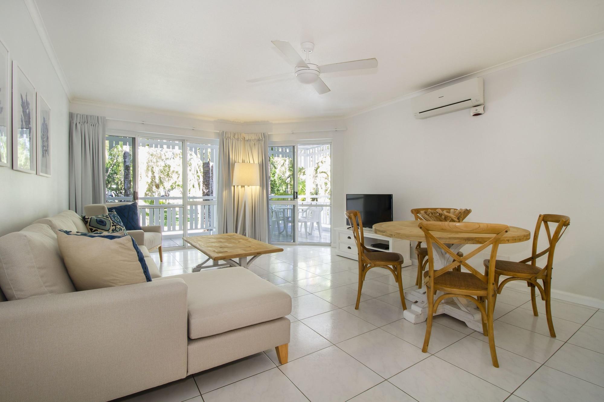 The White House Port Douglas Exterior foto