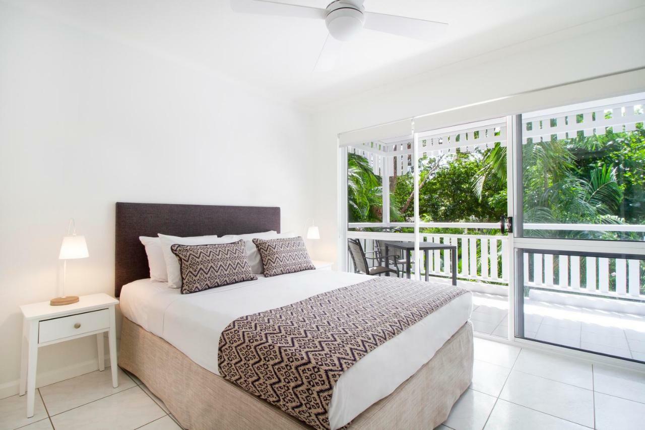 The White House Port Douglas Exterior foto